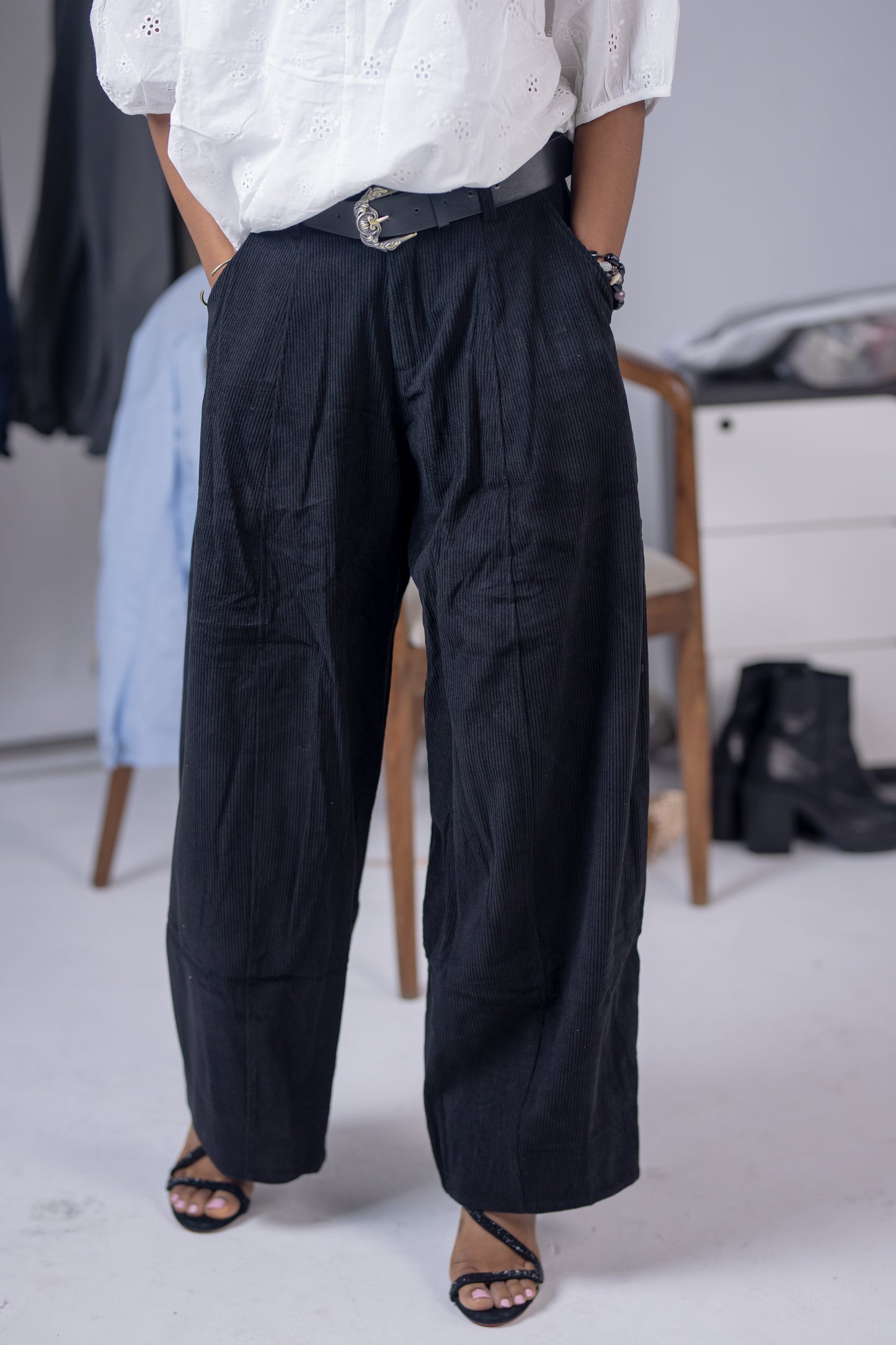 Corduroy Barrel Pants (2 colors)