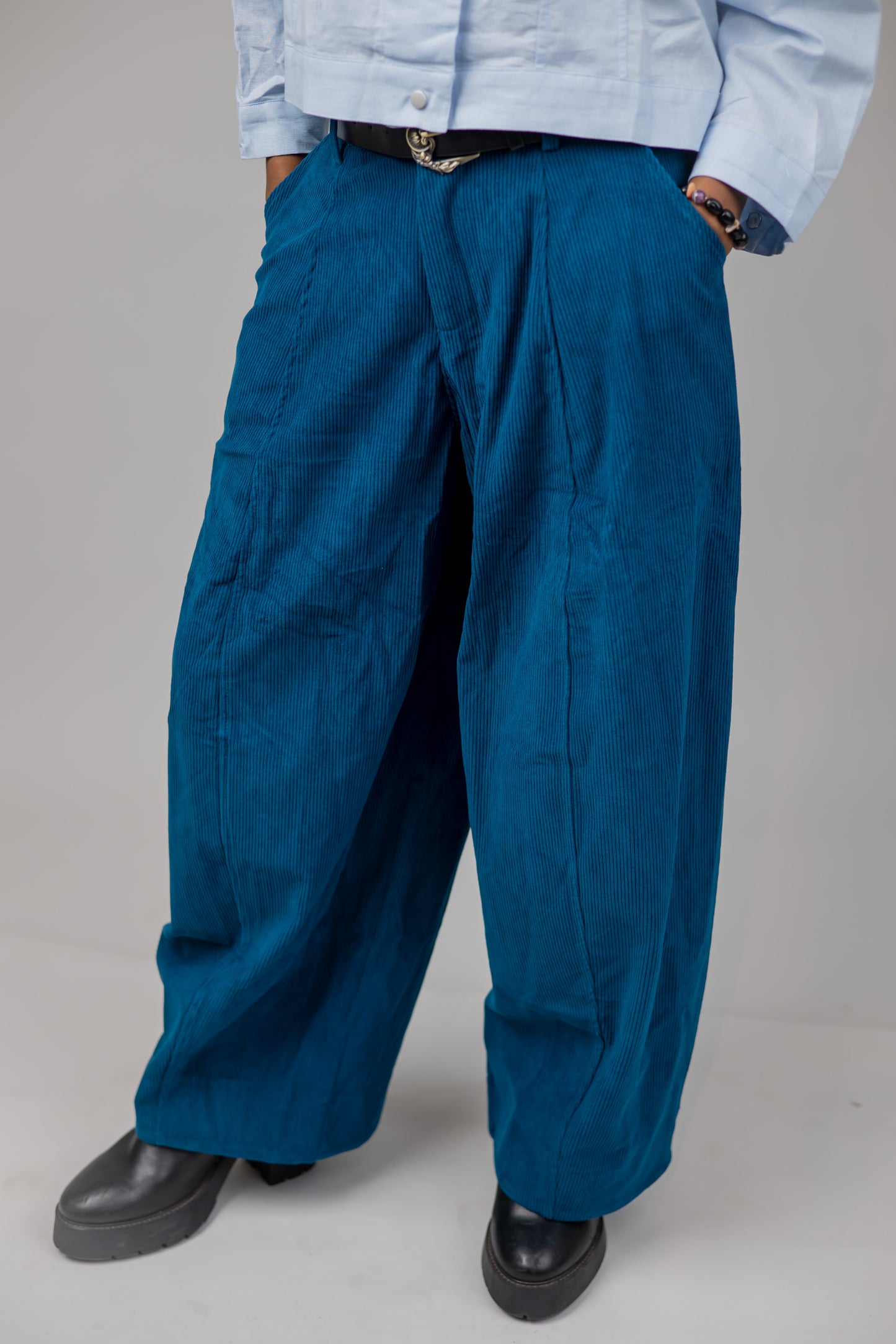 Corduroy Barrel Pants (2 colors)