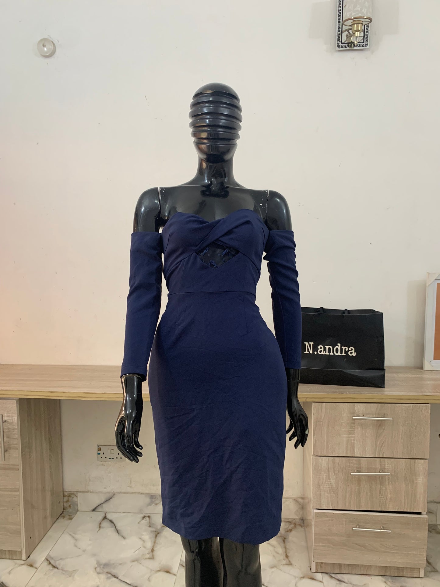 Offshoulder Dress