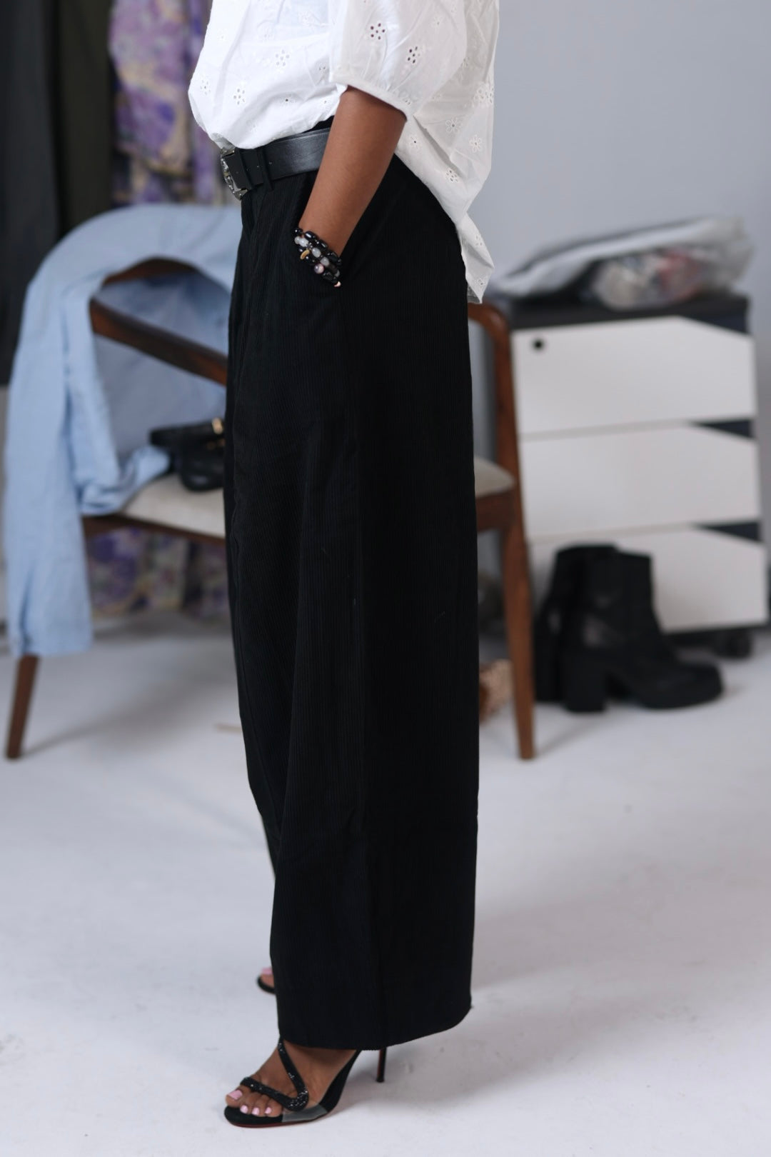 Corduroy Barrel Pants (2 colors)